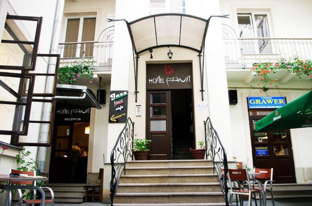 Faust Aparthostel Krakau Exterior foto